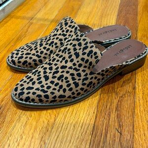 Women’s Indigo Rd animal print sz9 slip-on mule
